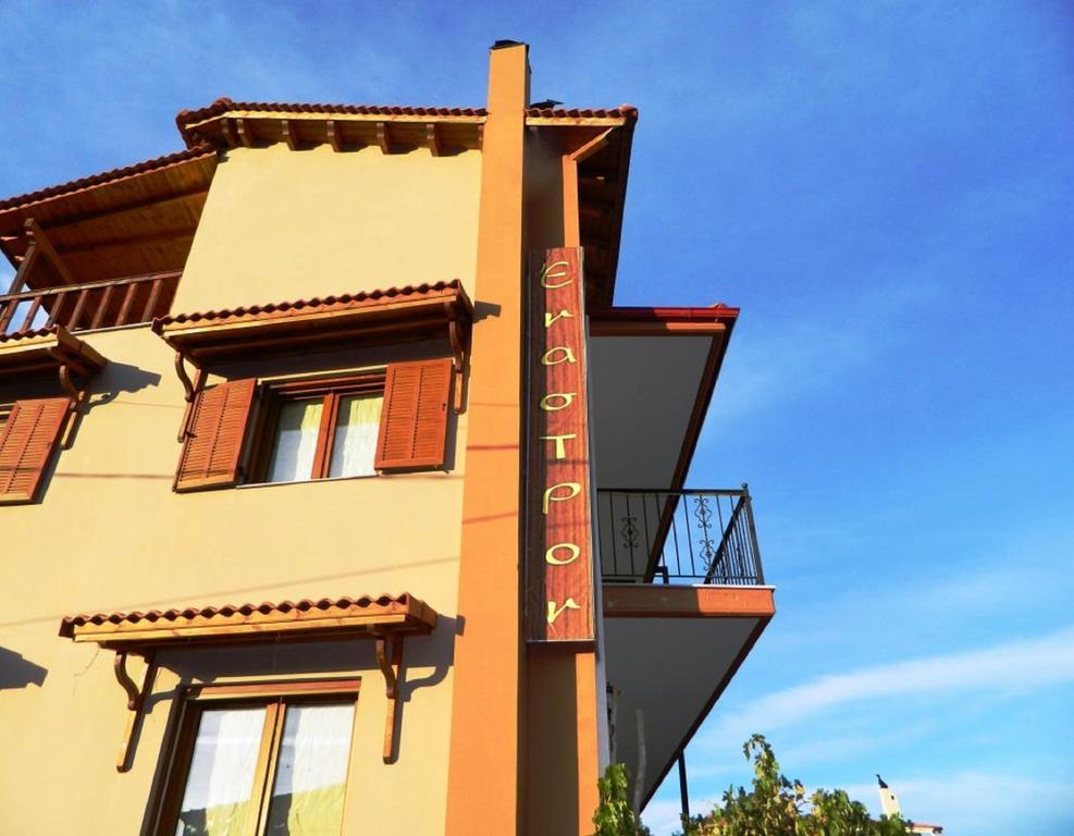 Hotel Enastron Kalavryta Esterno foto