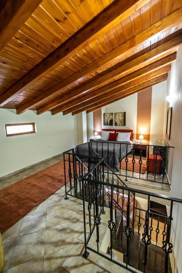 Hotel Enastron Kalavryta Esterno foto