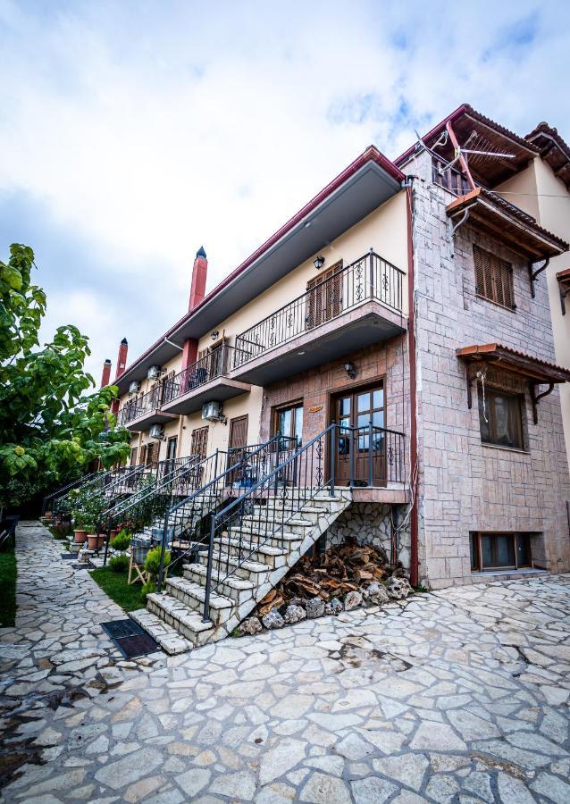 Hotel Enastron Kalavryta Esterno foto
