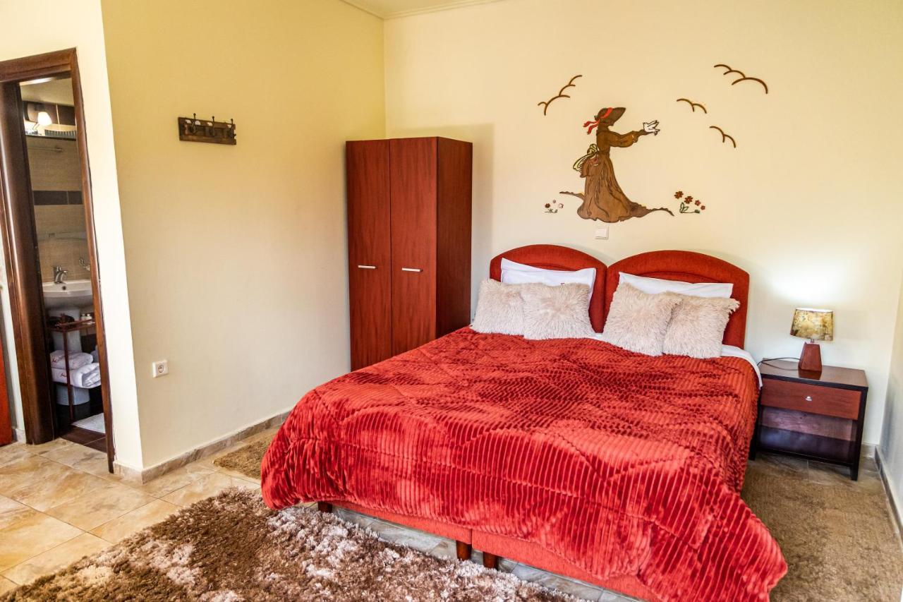 Hotel Enastron Kalavryta Esterno foto